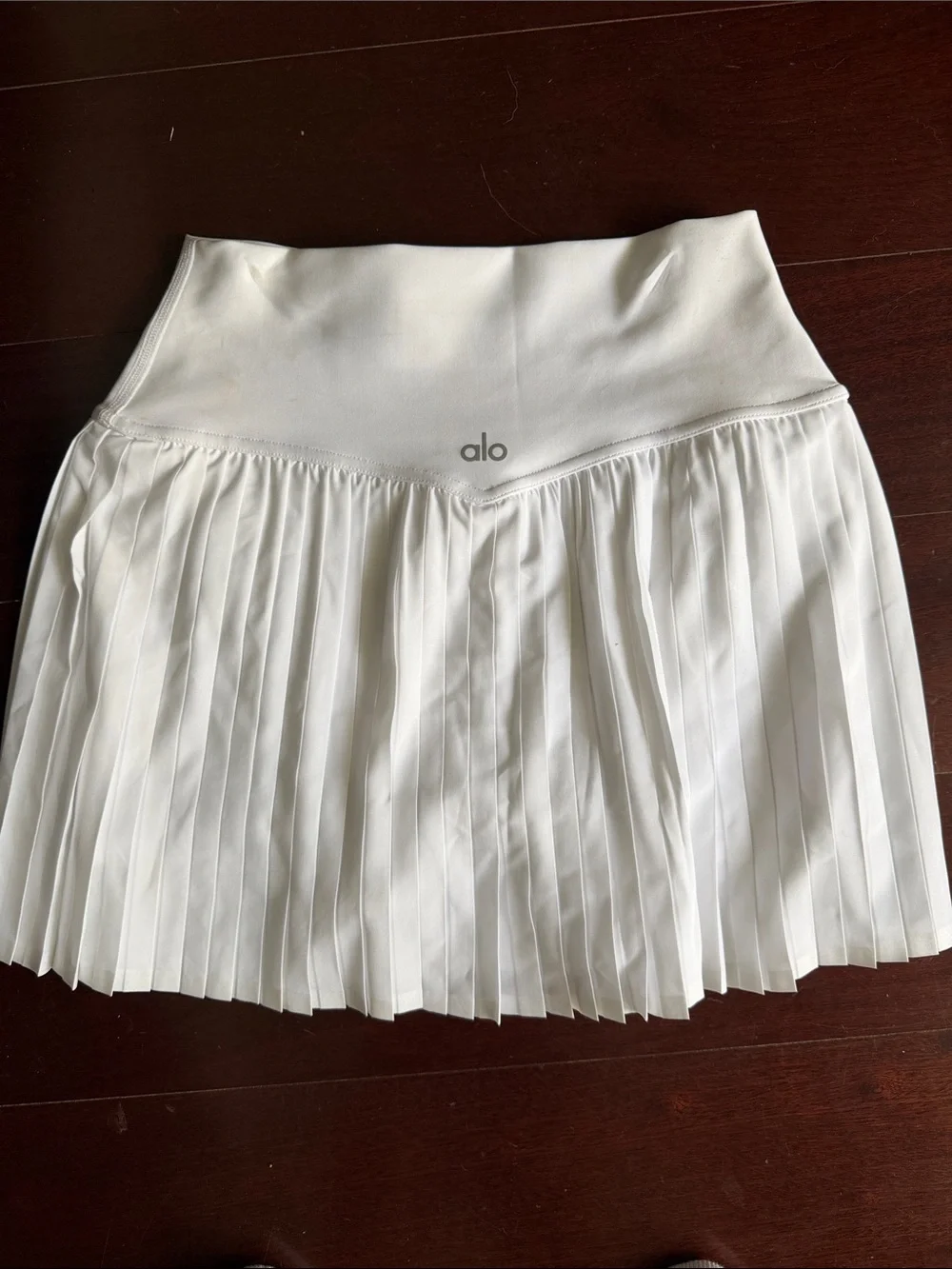 ALO Yoga White Pleated Tennis Skirt
